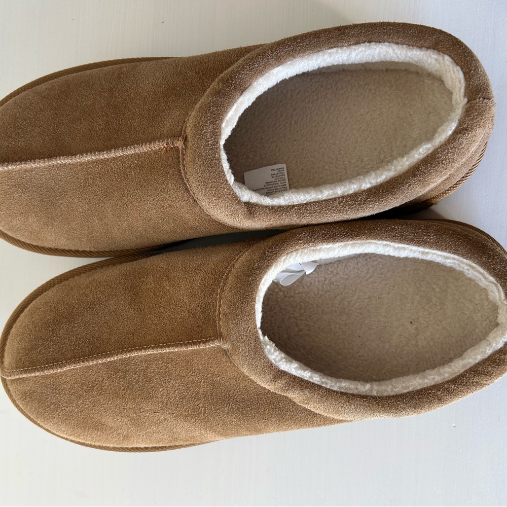 Slippers - Picture 3 of 5